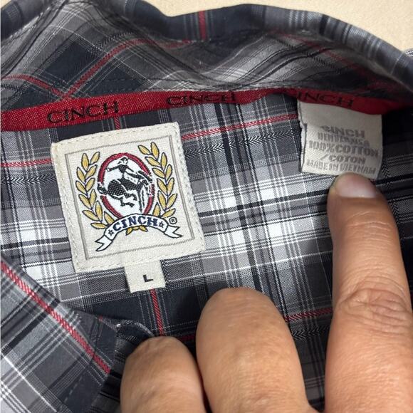 Cinch Men’s Black and Red Plaid Long Sleeve Button Down Shirt Size Large - Picture 2 of 7